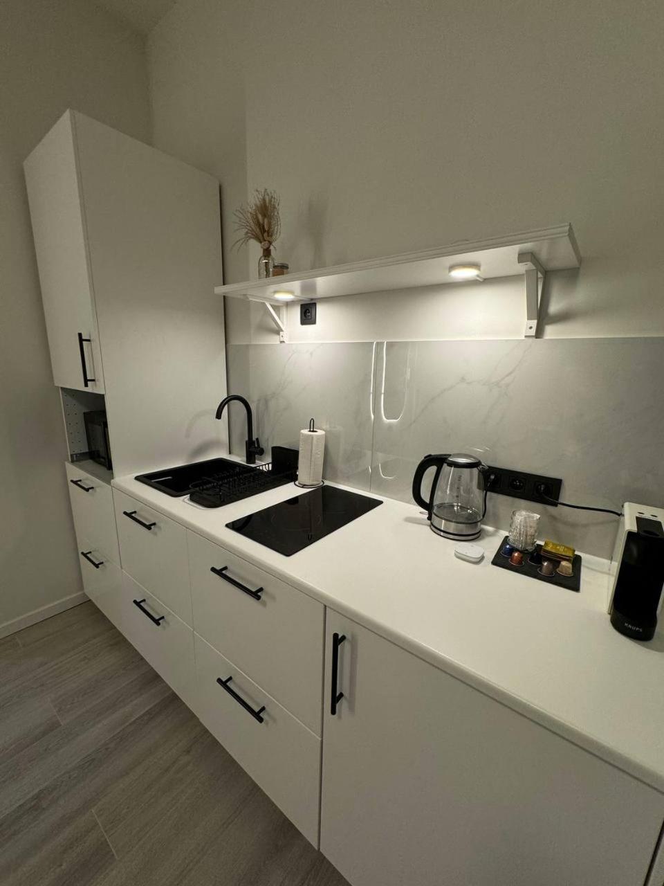 בריסל Studio A Ixelles - Viaduc מראה חיצוני תמונה